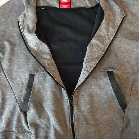 Nike zip up Crewneck - Picture 10 of 13